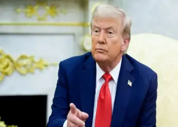 कतर, जॉर्डन, संयुक्त अरब अमीरात, इंडोनेशिया, पाकिस्तान, तुर्की, सऊदी अरब और मिस्र सहित आठ अरब और मुस्लिम देशों ने ट्रम्प के गाजा शांति प्रस्ताव का किया स्वागत