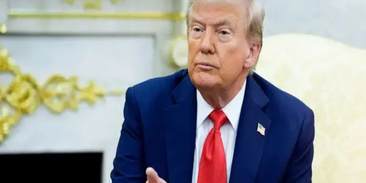 कतर, जॉर्डन, संयुक्त अरब अमीरात, इंडोनेशिया, पाकिस्तान, तुर्की, सऊदी अरब और मिस्र सहित आठ अरब और मुस्लिम देशों ने ट्रम्प के गाजा शांति प्रस्ताव का किया स्वागत