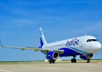 मुंबई से दिल्ली जा रही इंडिगो फ्लाइट में बम की धमकी