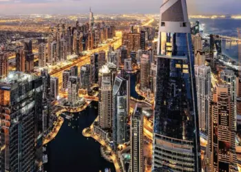 यूएई में नई जॉब के लिए गोल्डन वीजा धारकों को कैसे मिलेगा वर्क परमिट