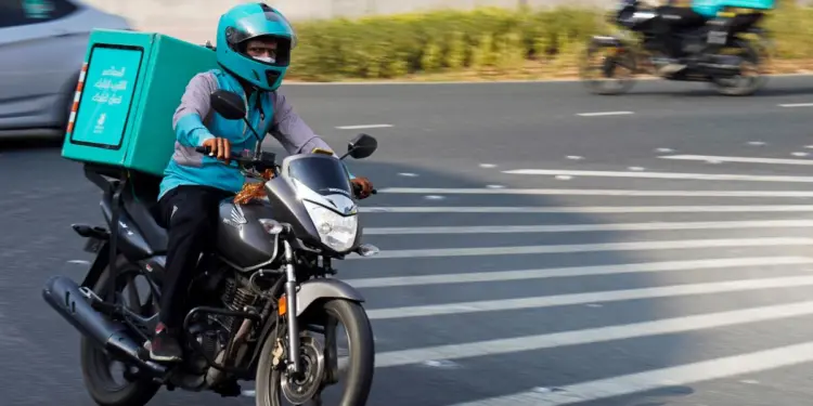 दुबई में फूड डिलीवरी ऐप्स के लिए बने नए नियम, ग्राहकों को होगा फायदा