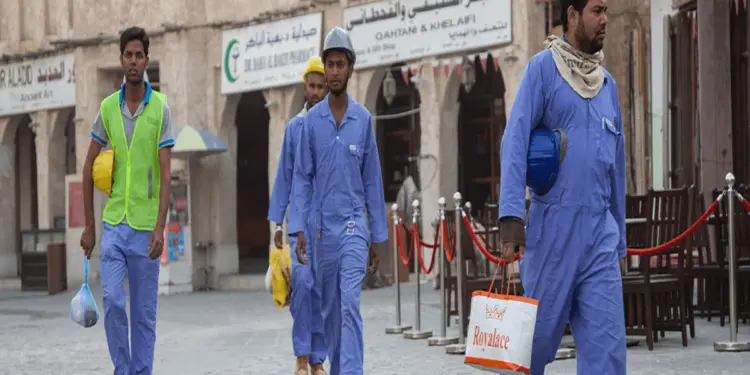 सऊदी में धूप में काम करने पर लगी पाबंदी, 1900 से अधिक कंपनियों पर होगी कार्रवाही