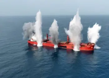 लाल सागर से अरब सागर तक हूती हमले जारी, वैश्विक शिपिंग रूट्स पर असर