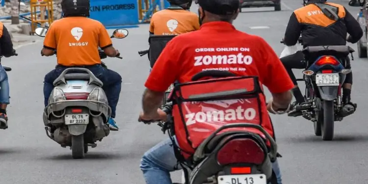 22 सितंबर से ज़ोमैटो-स्विगी से खाना ऑर्डर करने पर लगेगा ज्यादा चार्ज, ग्राहकों की जेब पर पड़ेगा असर