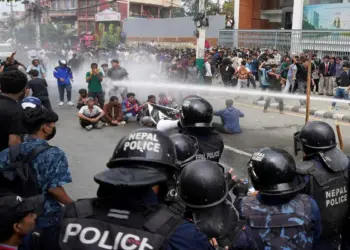 नेपाल में बेकाबू हुए हालात कई शहरों में जारी हुआ कर्फ्यू, भारत सरकार ने जारी की चेतावनी