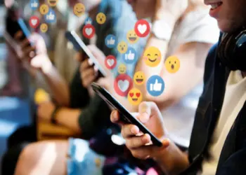 यूएई में आगामी छह हफ्तों तक इंटरनेट सेवाएं रहेंगी प्रभावित, सोशल मीडिया यूजर्स परेशान