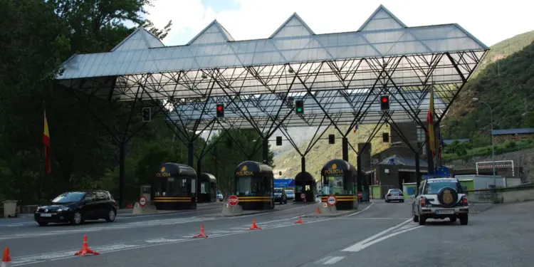 12 अक्टूबर से शेंगेन बॉर्डर पर एंट्री-एग्ज़िट प्रणाली लागू, यूएई एयरलाइंस ने जारी की सलाह