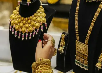 त्योहारों से पहले सोने-चांदी की कीमत में आया भारी उछाल, नयी कीमत ने बना डाला रिकॉर्ड