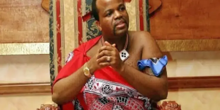 अपनी 15 रानियां, 30 बच्चों और 100 नौकरों के साथ अफ्रीकी राजा पहुंचे अबू धाबी, अबू धाबी एयरपोर्ट पर बंद करना पड़ा टर्मिनल