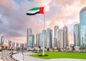 यूएई में काम से अनुपस्थिति के लिए लागू हुए नए कानून, बीमारी, शोक और शादी समेत तय हुई छह वैध छुट्टियां