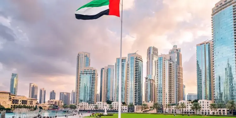 यूएई में काम से अनुपस्थिति के लिए लागू हुए नए कानून, बीमारी, शोक और शादी समेत तय हुई छह वैध छुट्टियां