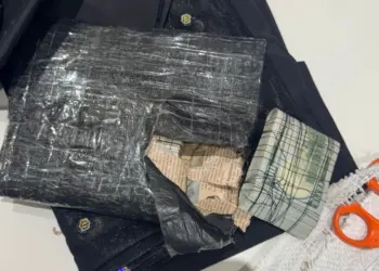 दुबई जा रहा भारतीय शख्स विदेशी करेंसी के साथ अहमदाबाद एयरपोर्ट पर गिरफ्तार