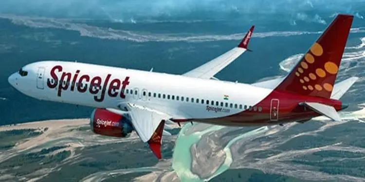 दुबई से दिल्ली से पहुंच गए यात्री लेकिन सामान हुआ गायब, स्पाइसजेट की लापरवाही पर भड़के यात्री