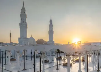 अब 24 घंटे खुली रहेगी मदीना की ऐतिहासिक मस्जिद अल किबलातैन