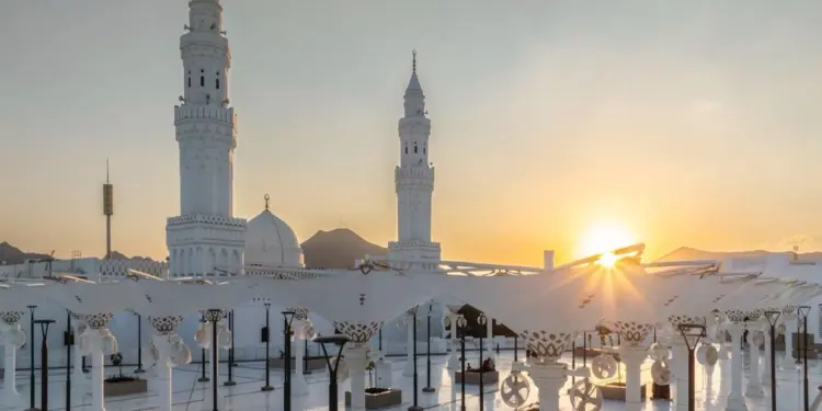 अब 24 घंटे खुली रहेगी मदीना की ऐतिहासिक मस्जिद अल किबलातैन